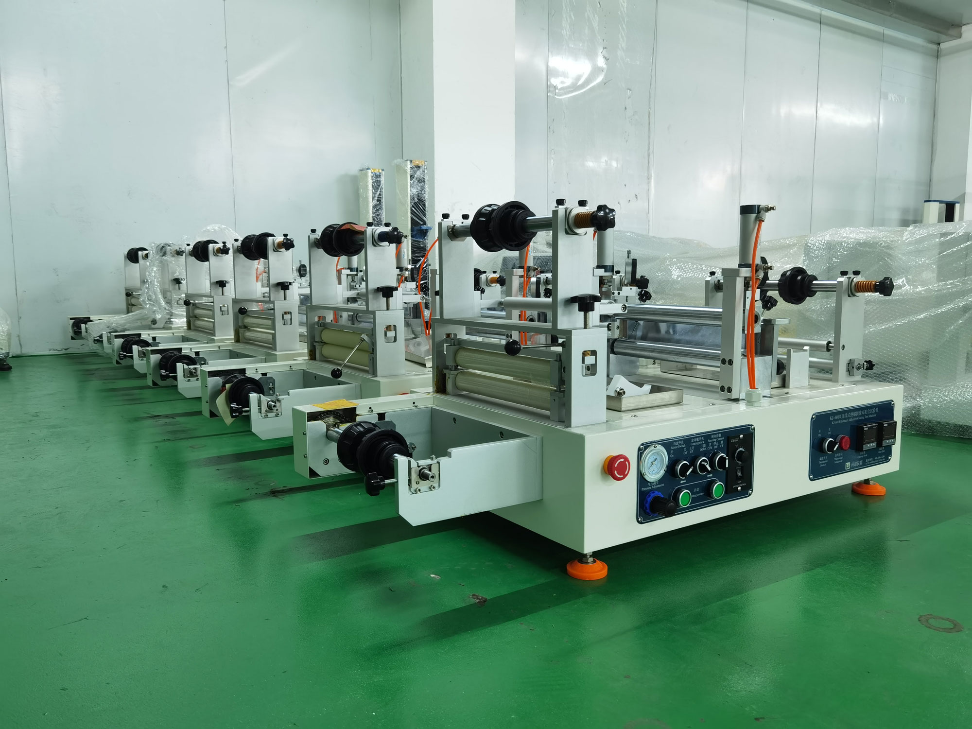 熱熔膠涂布貼合實驗機有哪些特點？